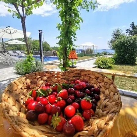 Darya *